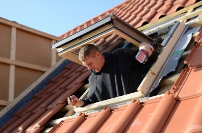 Pose de fenêtres de toit Velux à la Motte-Ternant